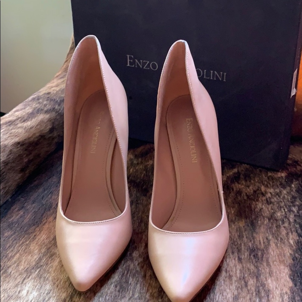 Enzo Angiolini pumps